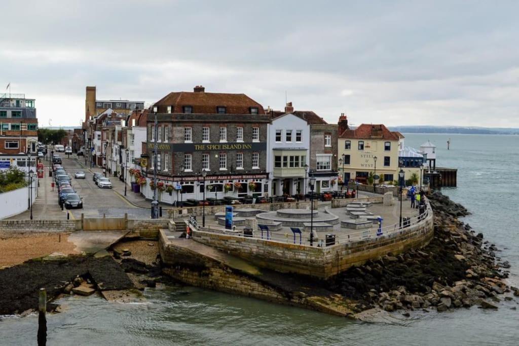 Portsmouth Urban Haven Apartamento Exterior foto