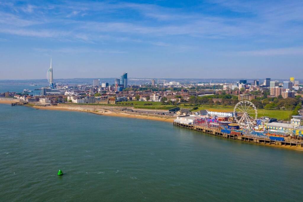 Portsmouth Urban Haven Apartamento Exterior foto